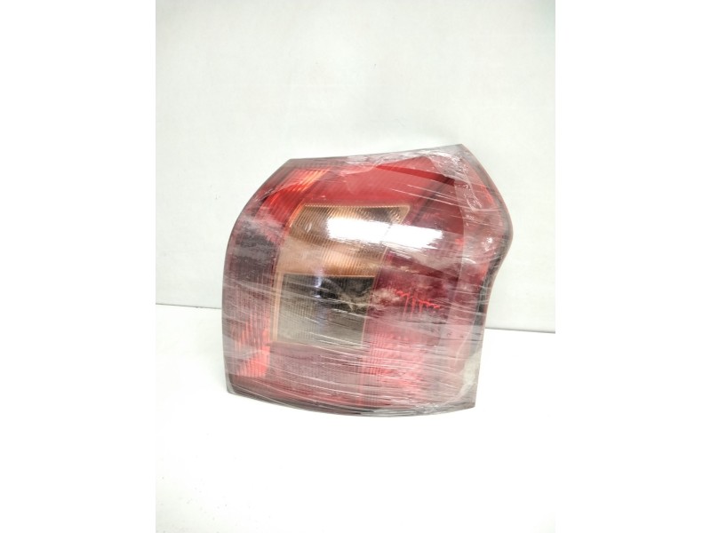 Recambio de piloto trasero derecho para toyota corolla (_e12_) 2.0 d-4d (cde120r_, cde120l_) referencia OEM IAM 8149713010 KOITO