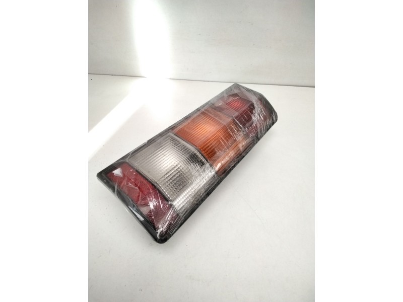 Recambio de piloto trasero derecho para renault rapid/express (f40) 1.1 transporter referencia OEM IAM 7701031916 SEIMA 20990D 