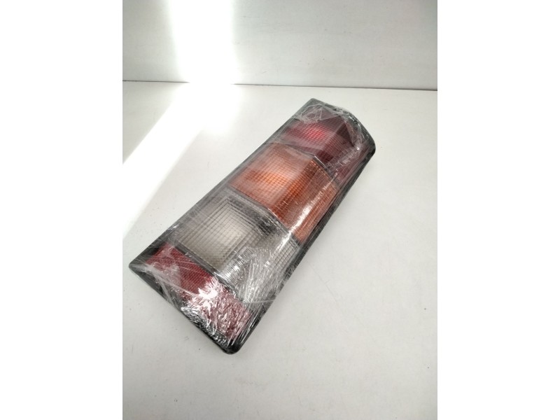 Recambio de piloto trasero derecho para renault rapid/express (f40) 1.4 familiar (f402/40m) referencia OEM IAM 7701031916 SEIMA 