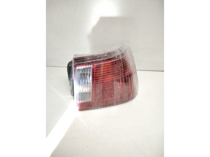 Recambio de piloto trasero derecho para seat ibiza (6k1) stella referencia OEM IAM 6K6945096J 6K6945112G 