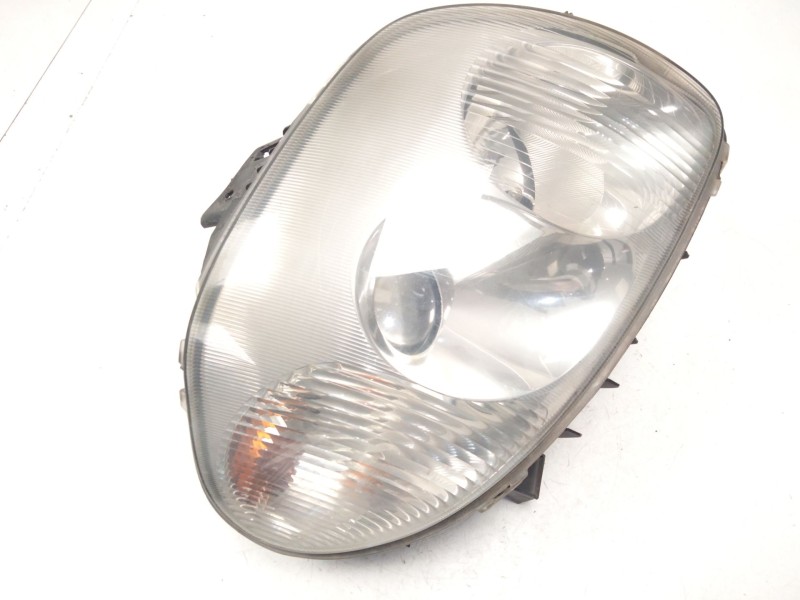 Recambio de faro derecho para renault clio ii (bb_, cb_) 1.9 dti (b/cb0u) referencia OEM IAM   