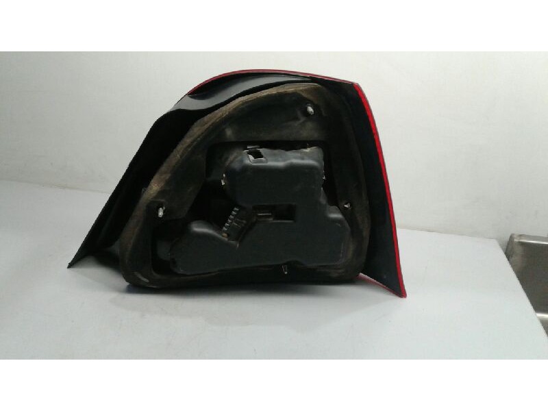 Recambio de piloto trasero izquierdo para mg serie 25 (rf) comfort (5-ptas.) referencia OEM IAM 8102R021B02F00 XFB10089 