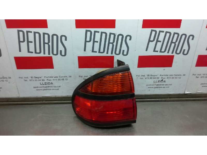 Recambio de piloto trasero izquierdo para renault laguna (b56) 1.6 referencia OEM IAM 7700420122  