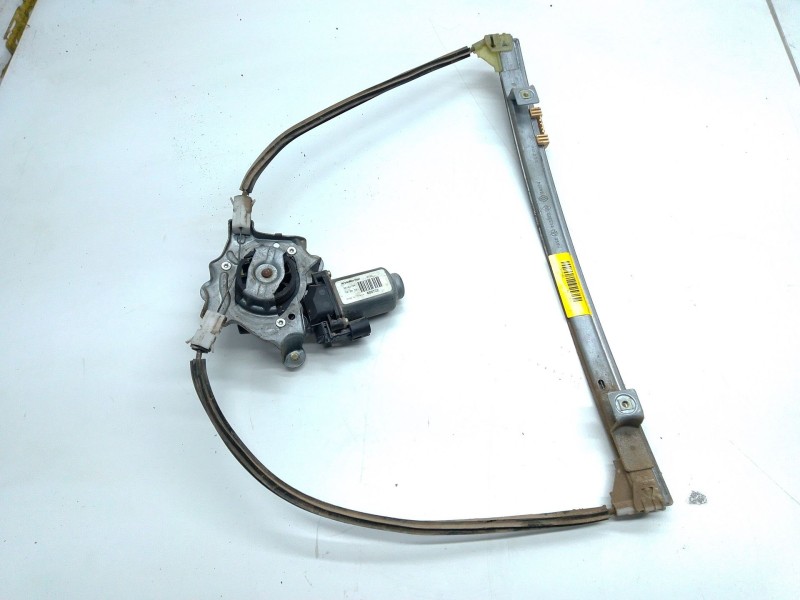 Recambio de elevalunas delantero derecho para renault clio ii (bb_, cb_) 1.9 dti (b/cb0u) referencia OEM IAM 7701207254  