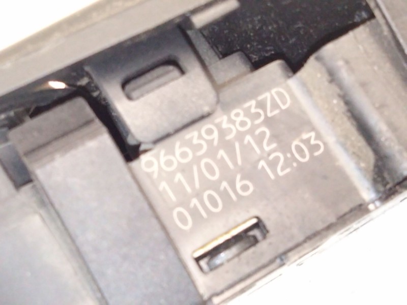 Recambio de mando elevalunas delantero izquierdo para citroën c4 grand picasso i (ua_) 1.6 vti 120 referencia OEM IAM 96639383ZD