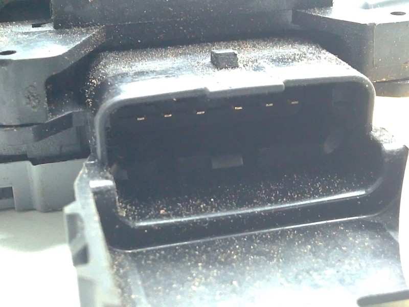 Recambio de cerradura puerta trasera derecha para citroën c4 grand picasso i (ua_) 1.6 vti 120 referencia OEM IAM 24099158  