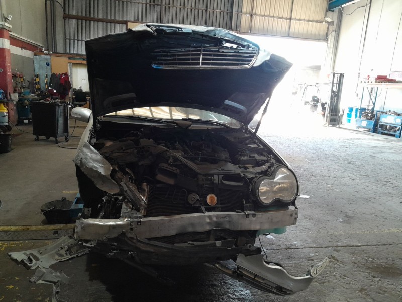 mercedes-benz clase c (w203) del año 2003