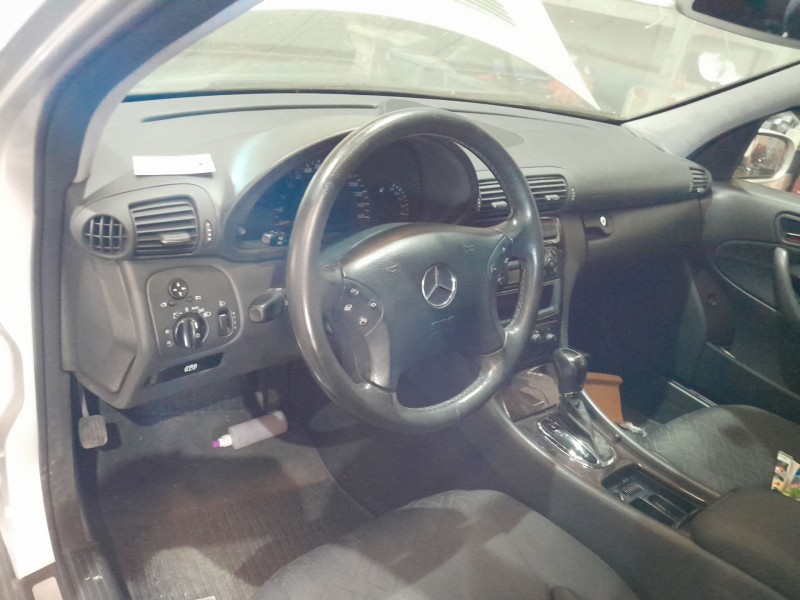 mercedes-benz clase c (w203) del año 2003
