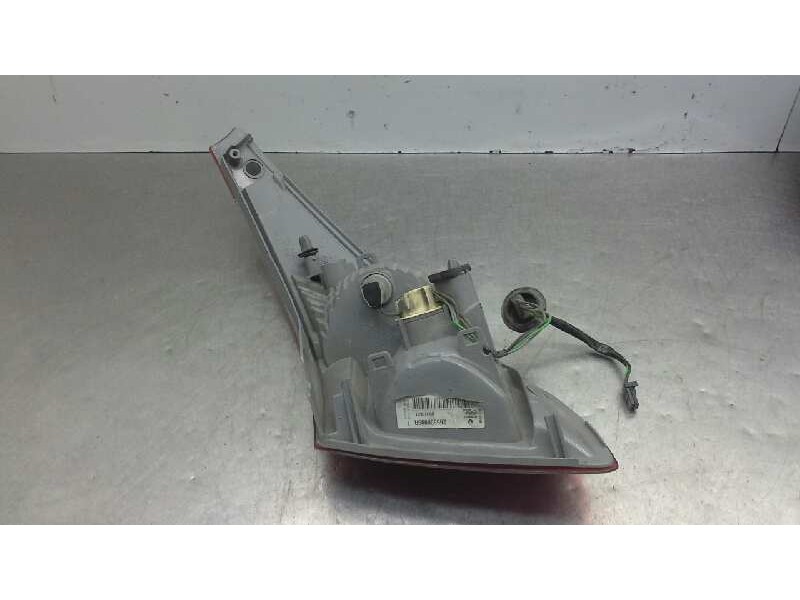 Recambio de piloto trasero derecho porton para renault megane iii berlina 5 p dynamique referencia OEM IAM 265500009R 89319621 