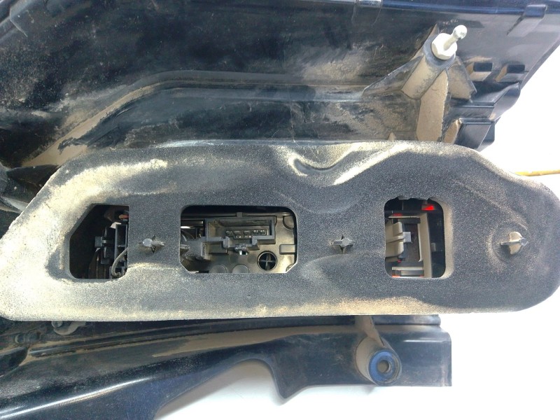 Recambio de piloto trasero izquierdo para citroën c4 grand picasso i (ua_) 1.6 vti 120 referencia OEM IAM   