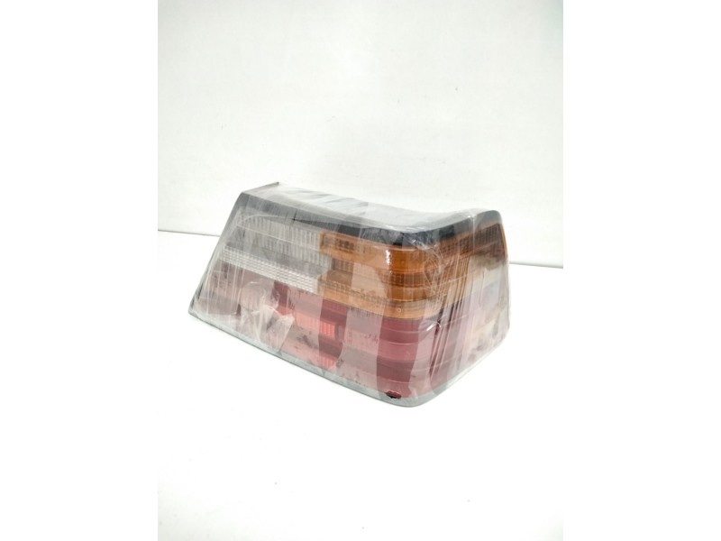 Recambio de piloto trasero derecho para mercedes-benz clase e (w124) e 300 d (124.131) referencia OEM IAM 1248200464  