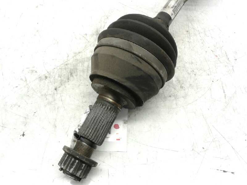 Recambio de transmision delantera izquierda para porsche cayenne (typ 9pa) turbo referencia OEM IAM 7L0407271A  