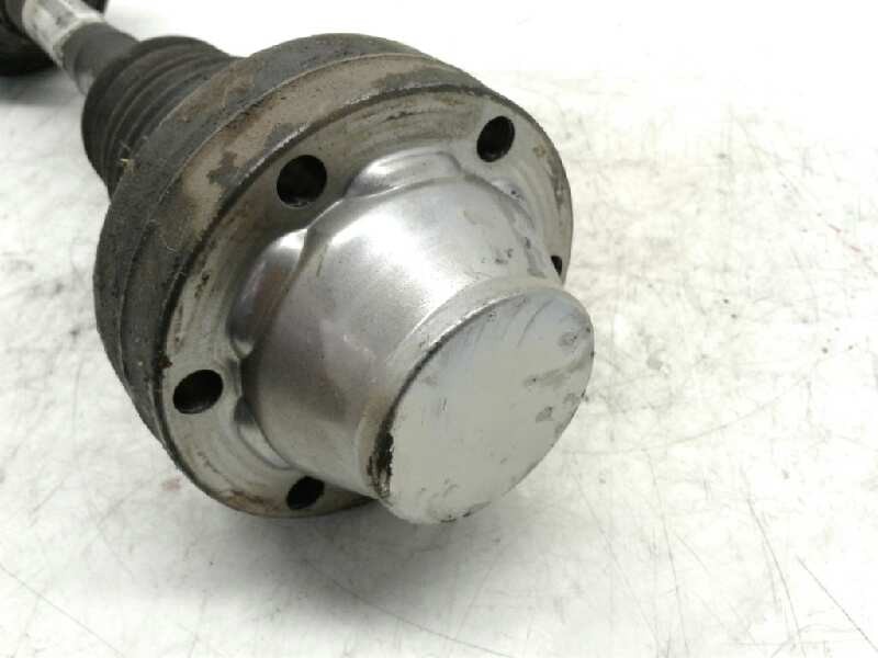 Recambio de transmision delantera izquierda para porsche cayenne (typ 9pa) turbo referencia OEM IAM 7L0407271A  