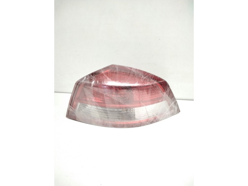 Recambio de piloto trasero derecho para renault vel satis (bj0) grand confort referencia OEM IAM 8200014360R VALEO DJ73 