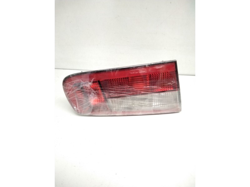 Recambio de piloto trasero izquierdo porton para renault laguna ii (bg0) authentique referencia OEM IAM 8200002475  