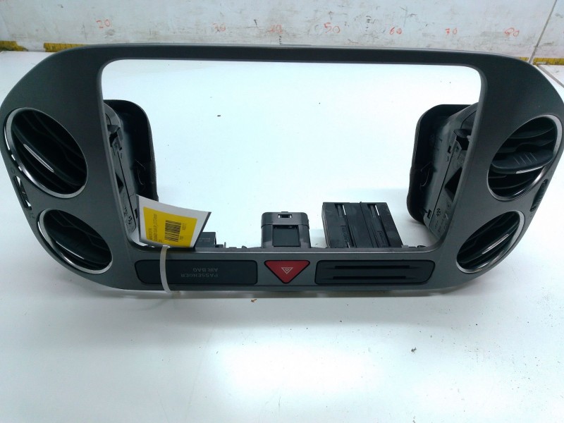 Recambio de aireador central para volkswagen tiguan (5n_) 2.0 tdi 4motion referencia OEM IAM 5M0819062  