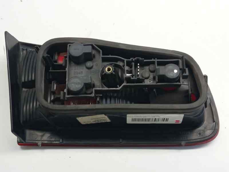 Recambio de piloto trasero derecho porton para renault laguna (b56) referencia OEM IAM 8200002476 23460202 41272