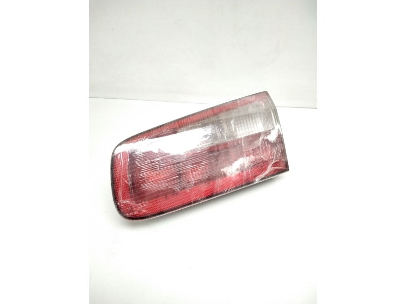 Recambio de piloto trasero derecho porton para renault laguna ii (bg0) expression referencia OEM IAM 8200002476  