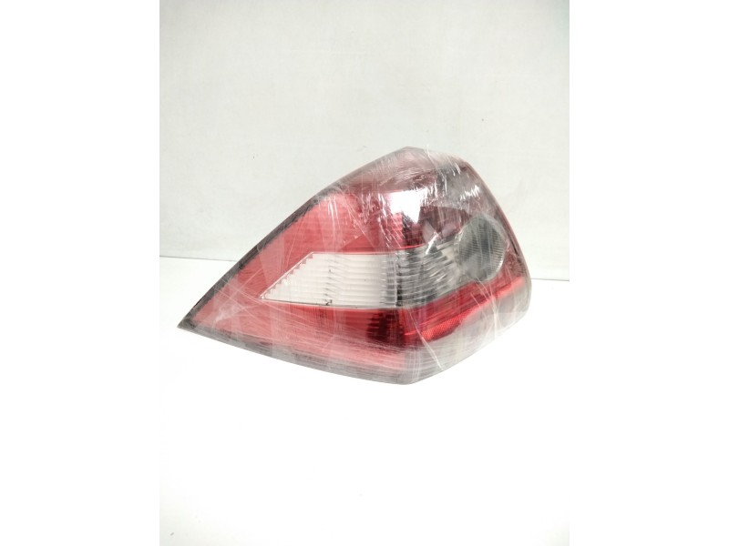 Recambio de piloto trasero izquierdo para renault megane ii classic berlina pack authentique referencia OEM IAM 0200010200  