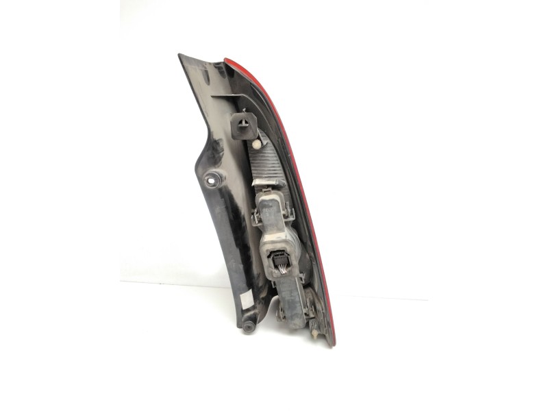 Recambio de piloto trasero izquierdo para renault espace iv (jk0) 2.2 dci turbodiesel referencia OEM IAM 8200027153  125102