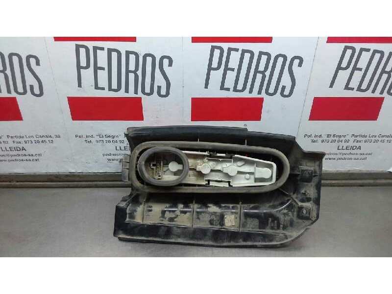 Recambio de piloto trasero derecho para renault espace (j63) referencia OEM IAM   40832