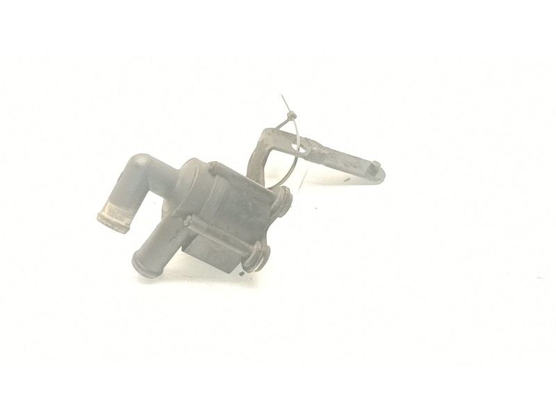 Recambio de bomba agua electrica para volkswagen caddy iv monospace (sab, saj) 2.0 tdi referencia OEM IAM 5N0965561  