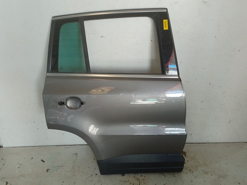 Recambio de puerta trasera derecha para volkswagen tiguan (5n_) 2.0 tdi 4motion referencia OEM IAM 5N0833312B  