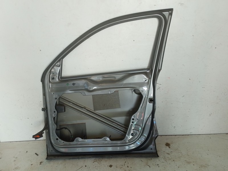 Recambio de puerta delantera derecha para volkswagen tiguan (5n_) 2.0 tdi 4motion referencia OEM IAM 5N0831312C  