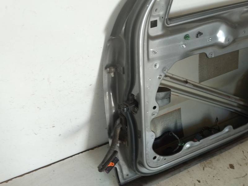 Recambio de puerta delantera derecha para volkswagen tiguan (5n_) 2.0 tdi 4motion referencia OEM IAM 5N0831312C  
