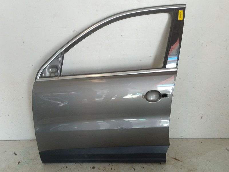 Recambio de puerta delantera izquierda para volkswagen tiguan (5n_) 2.0 tdi 4motion referencia OEM IAM 5N0831311C  