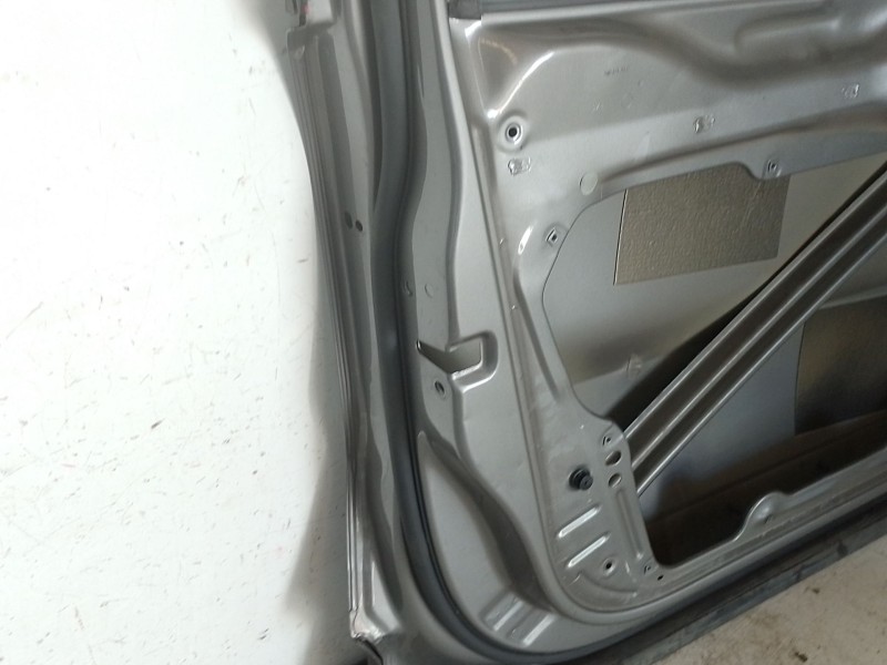 Recambio de puerta delantera izquierda para volkswagen tiguan (5n_) 2.0 tdi 4motion referencia OEM IAM 5N0831311C  