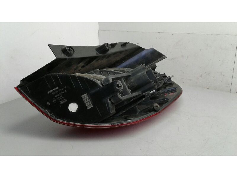Recambio de piloto trasero izquierdo para renault scenic ii confort authentique referencia OEM IAM 8200127704E 2SK0086590180 