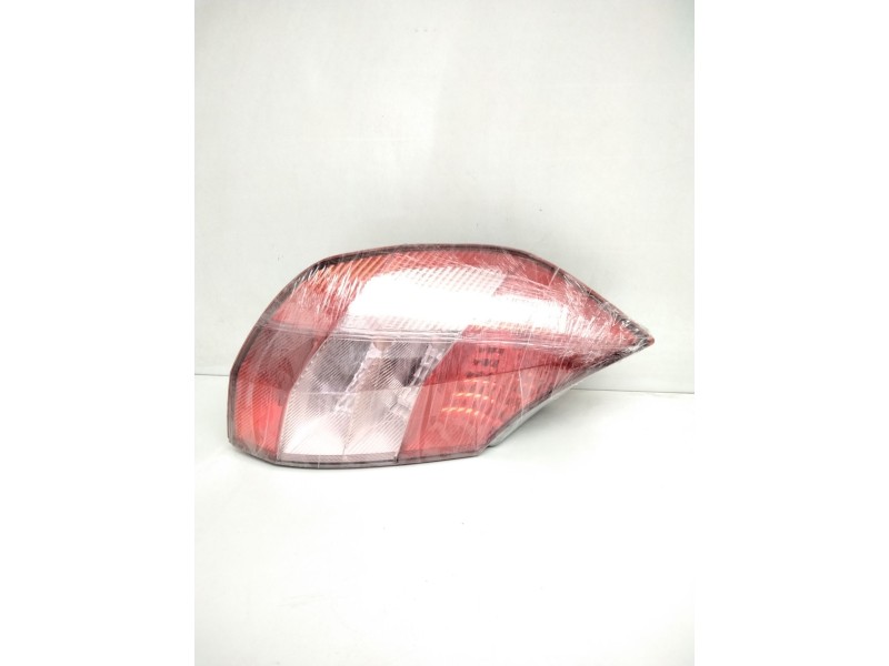 Recambio de piloto trasero izquierdo para renault scenic ii confort authentique referencia OEM IAM 8200127704E 2SK0086590180 