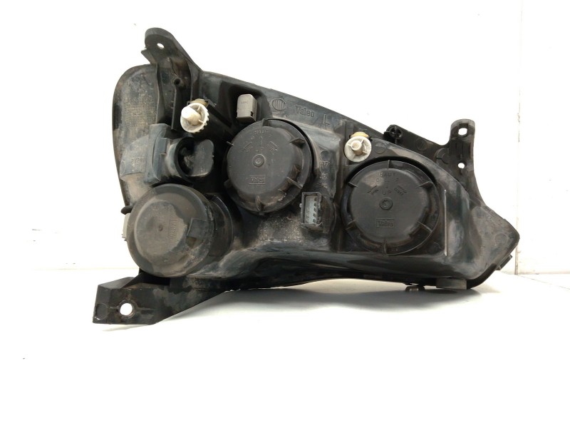 Recambio de faro izquierdo para opel combo furgoneta/monovolumen 1.3 cdti 16v referencia OEM IAM 13195923  