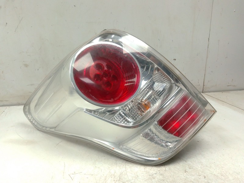 Recambio de piloto trasero izquierdo para toyota verso (_r2_) 2.0 d-4d (aur20_) referencia OEM IAM 815600F13000  