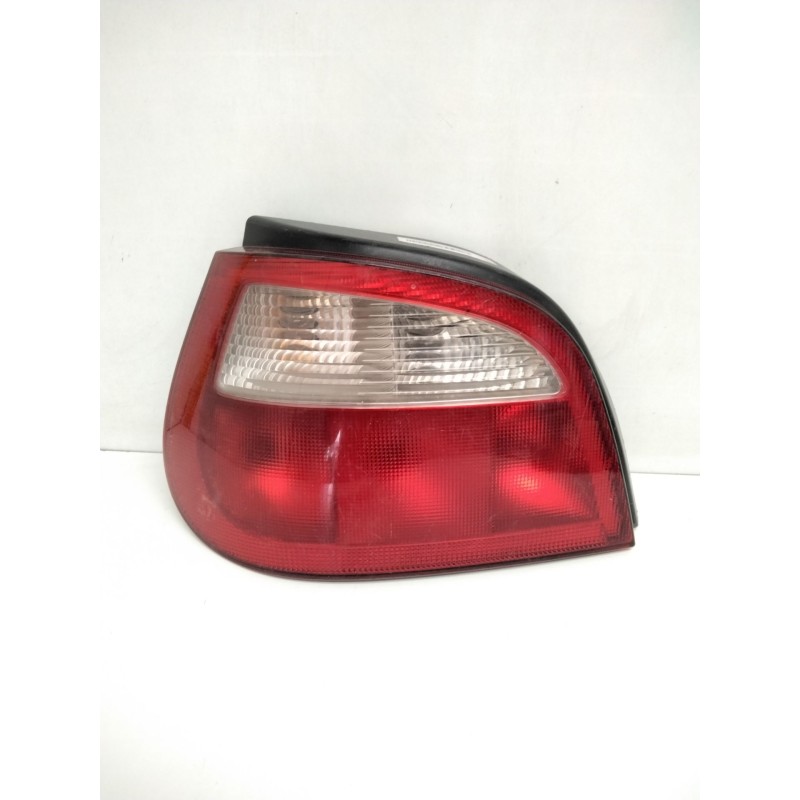 Recambio de piloto trasero izquierdo para renault megane i fase 2 berlina (ba0) 1.4 16v referencia OEM IAM 7700428320 2VP0081010