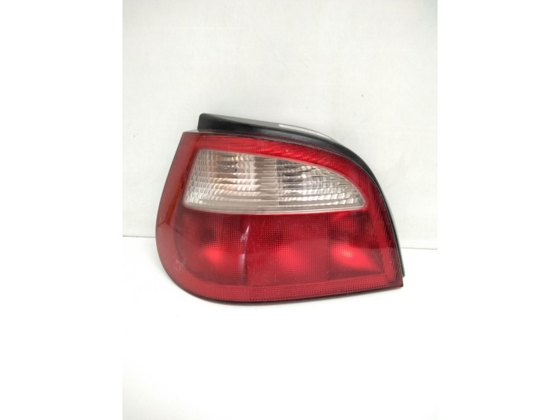 Recambio de piloto trasero izquierdo para renault megane i fase 2 berlina (ba0) 1.4 16v referencia OEM IAM 7700428320 2VP0081010