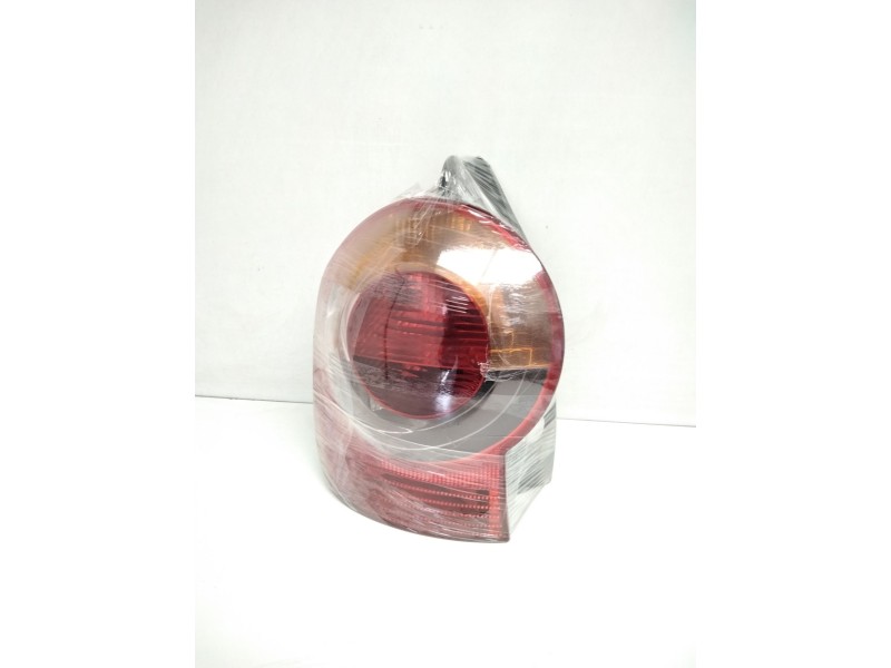 Recambio de piloto trasero izquierdo para renault modus confort dynamique referencia OEM IAM 8200212205 8200538786 