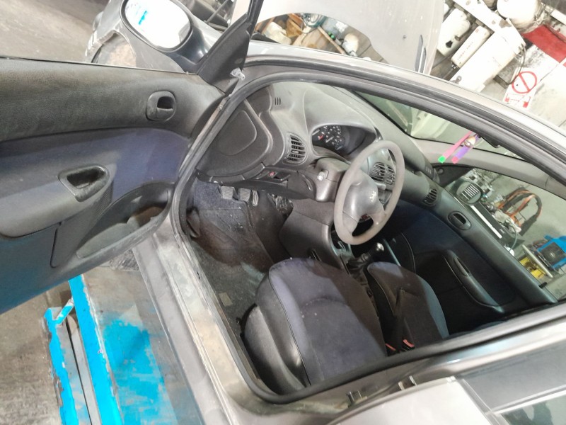 peugeot 206 hatchback (2a/c) del año 1999