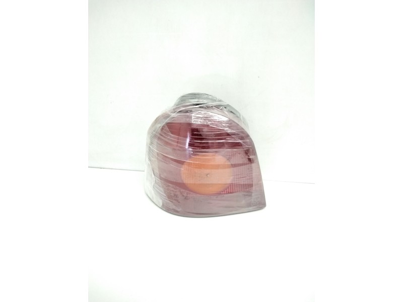 Recambio de piloto trasero izquierdo para renault twingo (co6) referencia OEM IAM 7700820013  22542