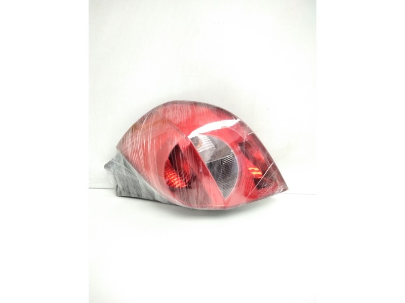 Recambio de piloto trasero derecho para renault clio iii exception referencia OEM IAM 89035080  