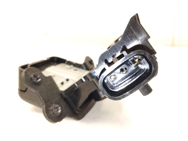 Recambio de cerradura maletero / porton para toyota c-hr (_x1_) 1.8 hybrid (zyx10_, zyx11_) referencia OEM IAM   