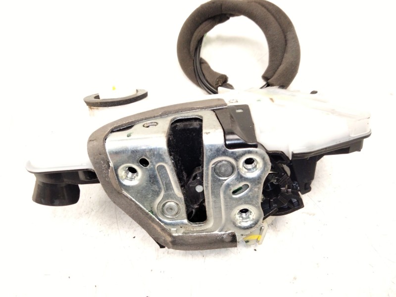 Recambio de cerradura puerta delantera derecha para toyota c-hr (_x1_) 1.8 hybrid (zyx10_, zyx11_) referencia OEM IAM   