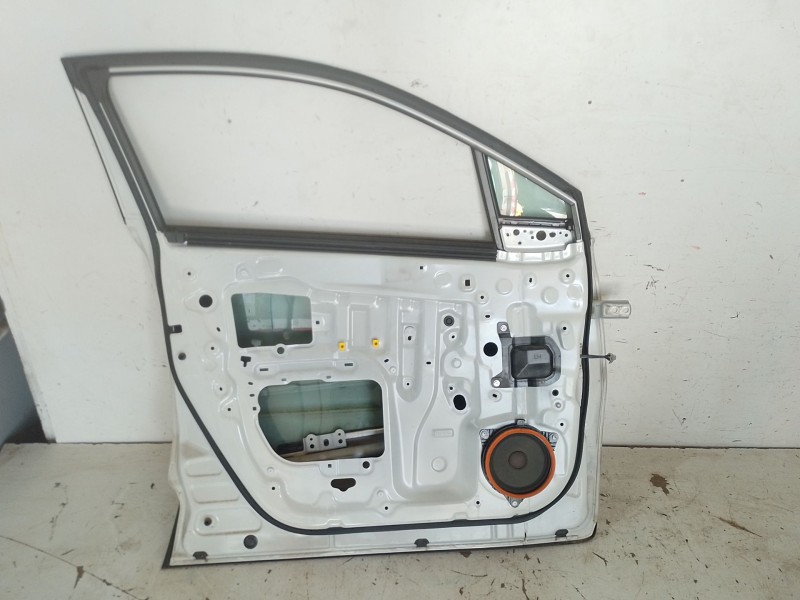 Recambio de puerta delantera izquierda para toyota c-hr (_x1_) 1.8 hybrid (zyx10_, zyx11_) referencia OEM IAM   