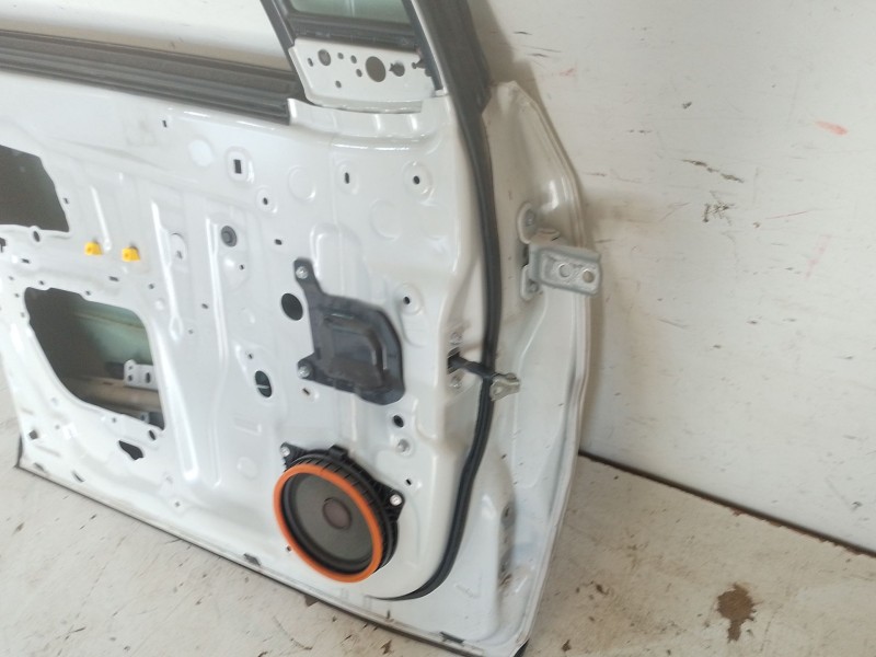 Recambio de puerta delantera izquierda para toyota c-hr (_x1_) 1.8 hybrid (zyx10_, zyx11_) referencia OEM IAM   