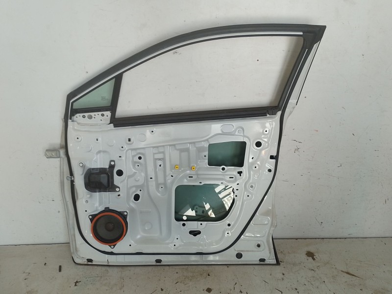 Recambio de puerta delantera derecha para toyota c-hr (_x1_) 1.8 hybrid (zyx10_, zyx11_) referencia OEM IAM   