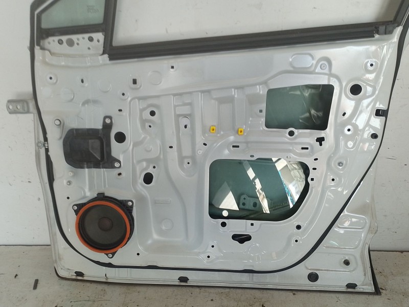 Recambio de puerta delantera derecha para toyota c-hr (_x1_) 1.8 hybrid (zyx10_, zyx11_) referencia OEM IAM   