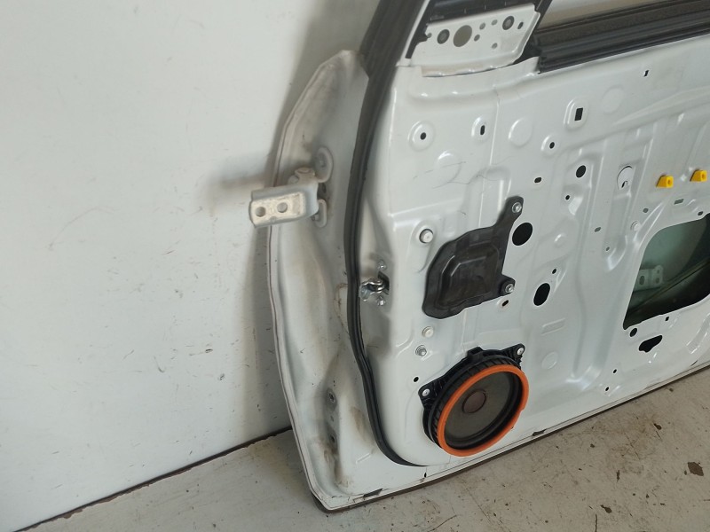 Recambio de puerta delantera derecha para toyota c-hr (_x1_) 1.8 hybrid (zyx10_, zyx11_) referencia OEM IAM   