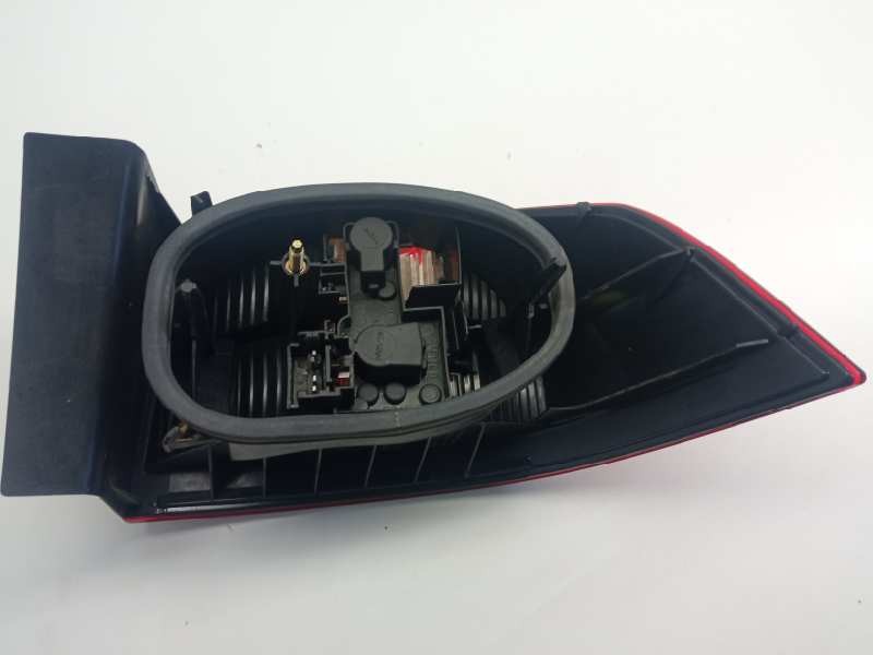 Recambio de piloto trasero izquierdo para renault laguna ii (bg0) privilege referencia OEM IAM 8200002473  