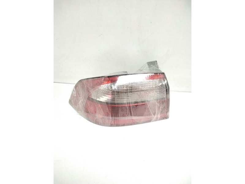 Recambio de piloto trasero izquierdo para renault laguna ii (bg0) privilege referencia OEM IAM 8200002473  